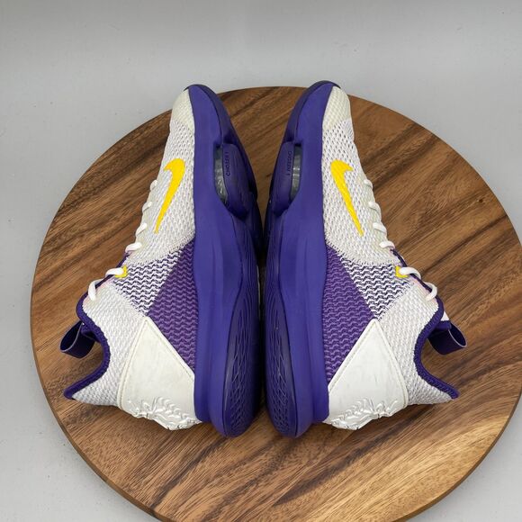 Athletic_Shoes